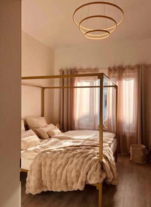 Amalfi Home - Stylish Apartment With Terrace Шёнефельд Экстерьер фото